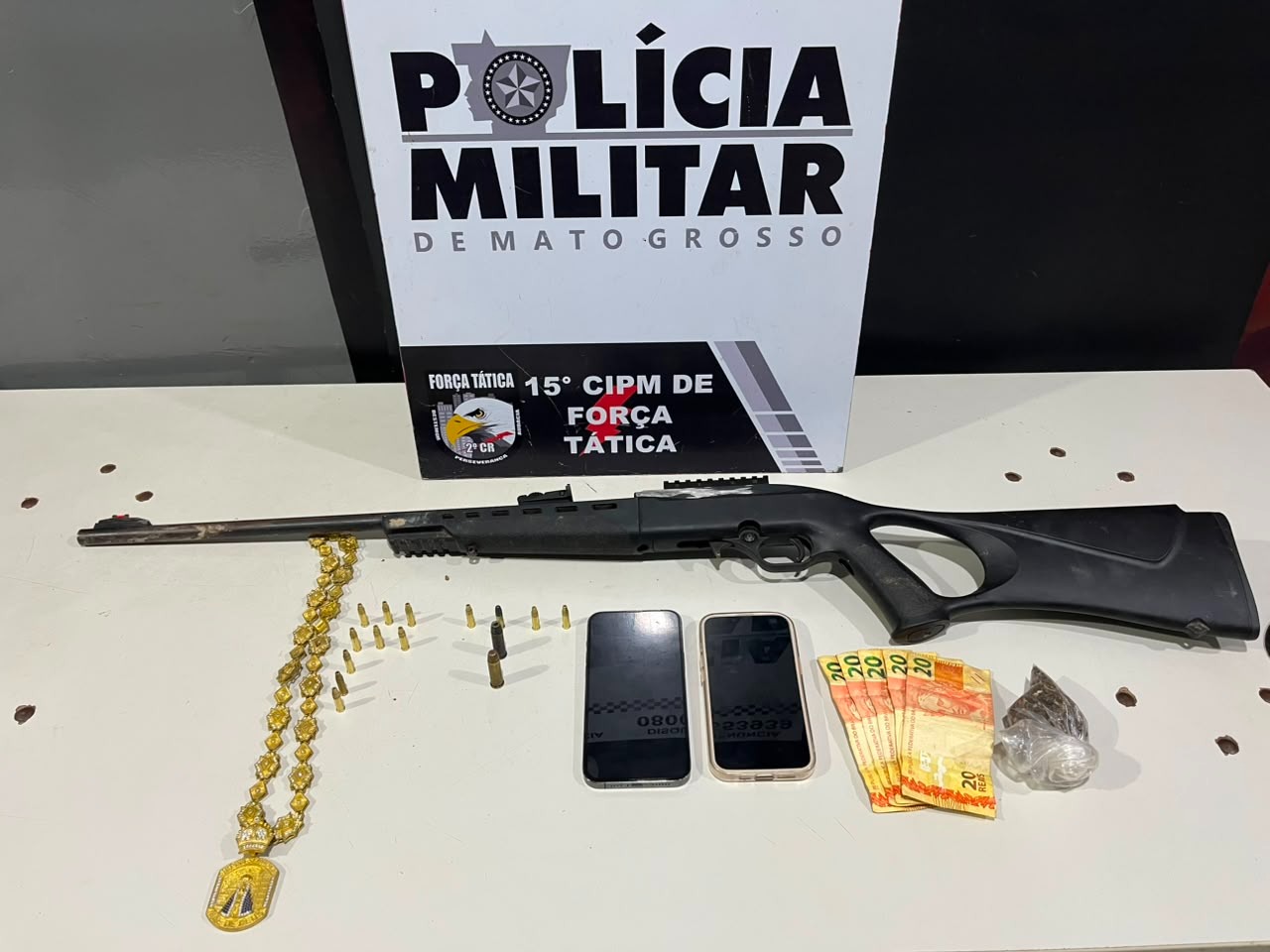 NOSSA SENHORA DO LIVRAMENTO: Força Tática prende foragido da Justiça e apreende fuzil e munições
