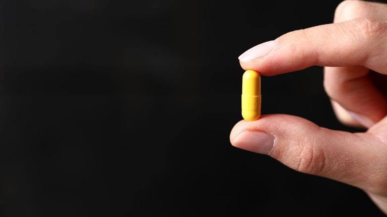 Anvisa proíbe suplementos alimentares de duas marcas por irregularidades