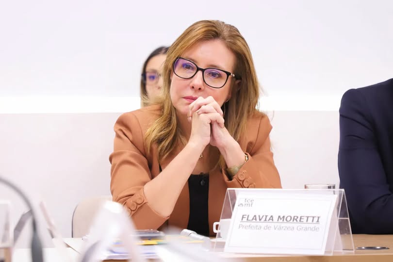 Prefeita do PL nomeia secretário que ela própria denunciou por sobrepreço