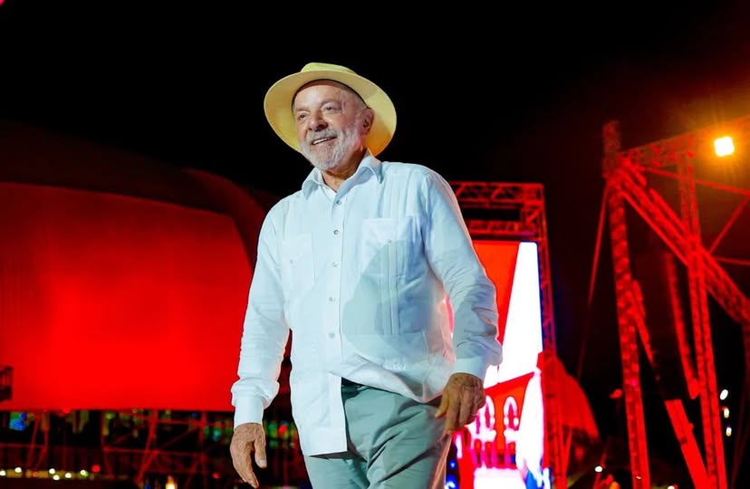 Lula volta a Minas sob empate com Flávio e mira eleitorado feminino