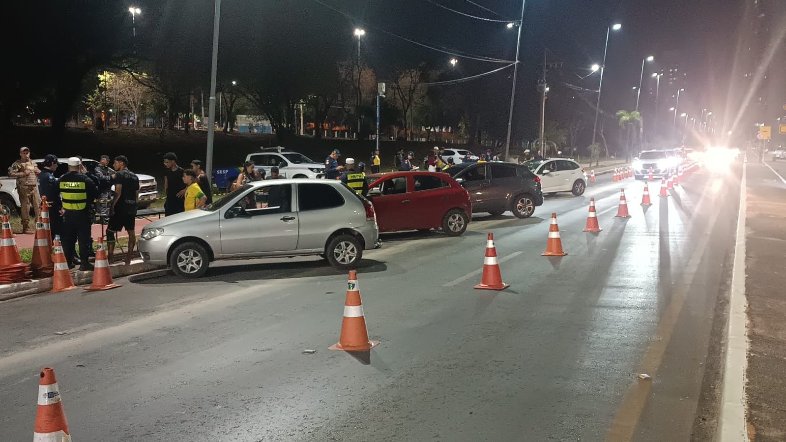 FISCALIZAÇÃO: Operação Lei Seca prende dois e remove 54 veículos durante ação em Cuiabá