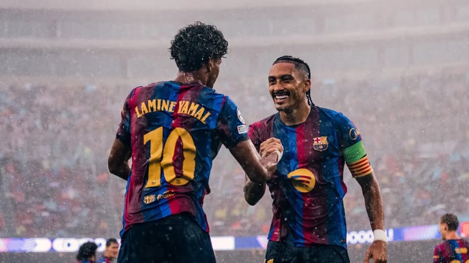 CAMINHO DO ESPORTE: Raphinha brilha, Jesus marca e Barcelona estreia com goleada na Champions
