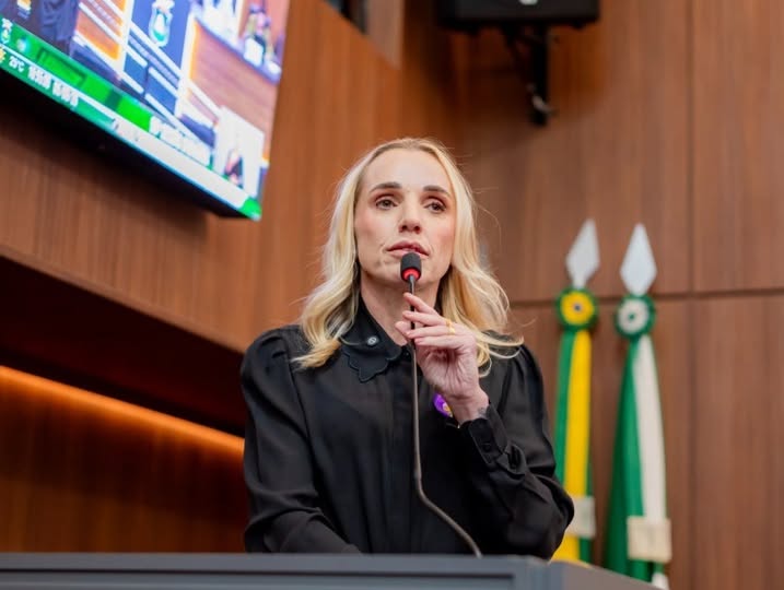 Vereadora Katiuscia Manteli tem projeto aprovado para valorizar o ensino superior em Cuiabá