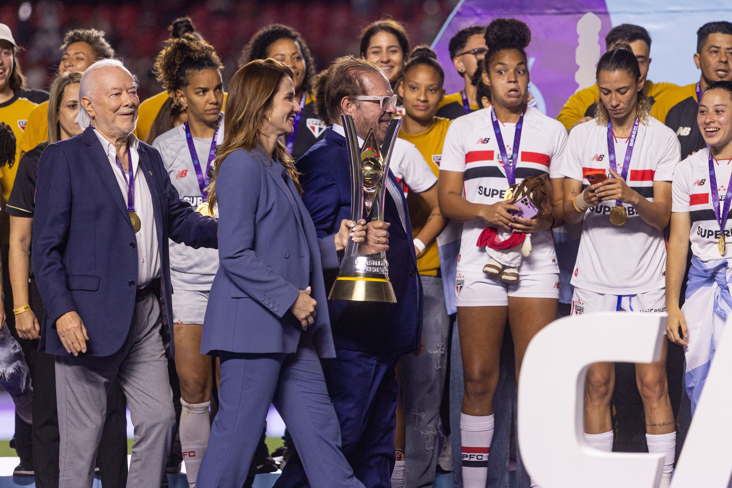CBF festeja Brasileirão Feminino A1 2026, que chegou ao fim neste sábado
