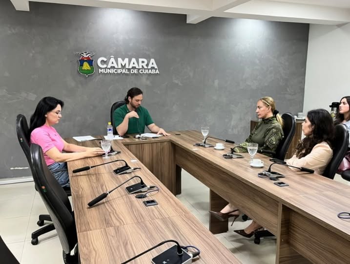 Comissão recebe secretária nomeada para o Bem-Estar Animal