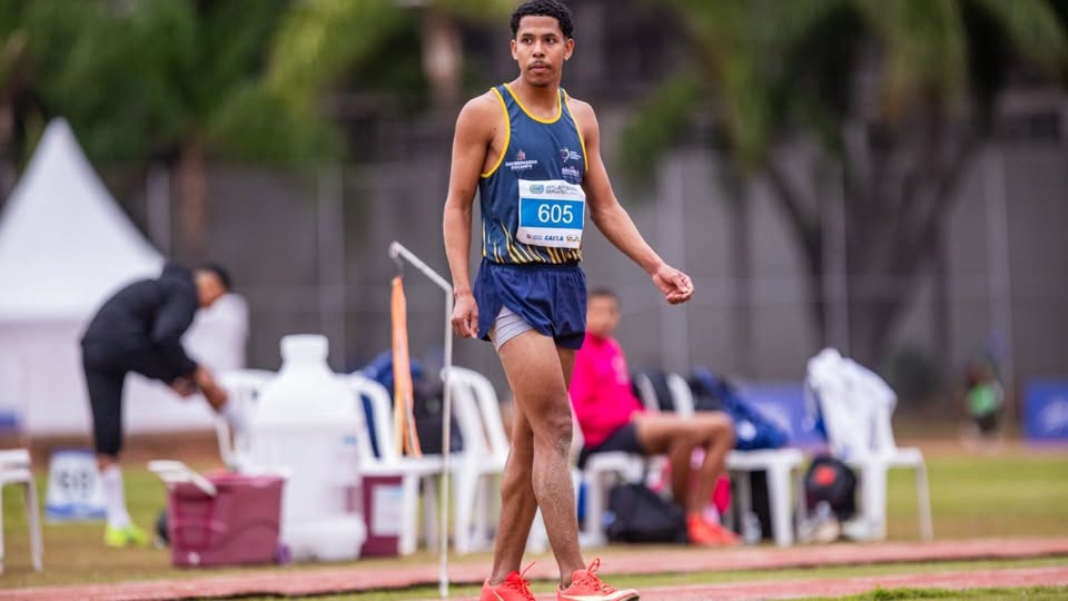 Benjamin Oliveira e Luan Robert Silva garantem dobradinha no salto triplo do Sul-Americano Sub-23