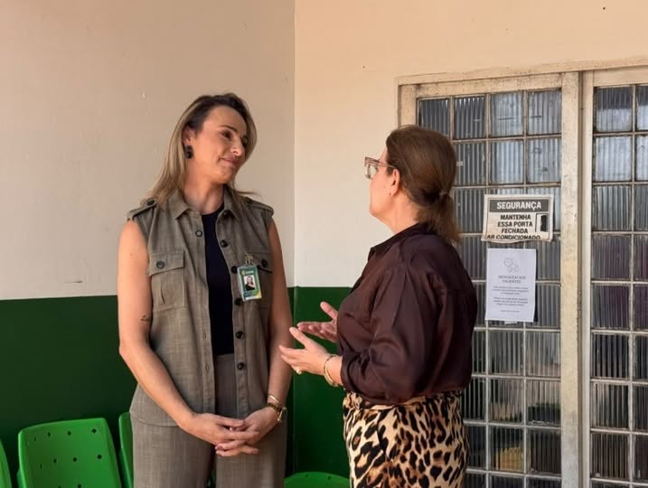 Paula Calil e secretária Deisi Bocalon visitam UBS do Residencial Coxipó, que receberá R$ 700 mil para reforma