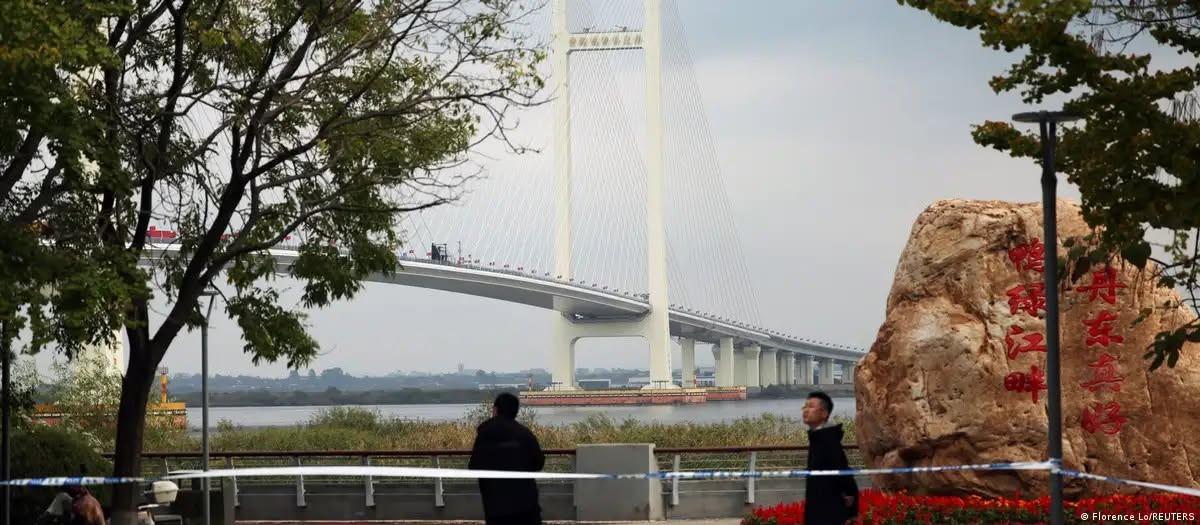 Após boato de que estaria morto, Kim Jong-un é visto em visita à China