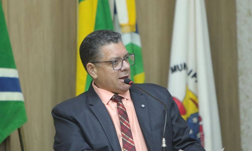 Vereador Toninho Bernardes solicita melhorias na Avenida dos Ingás