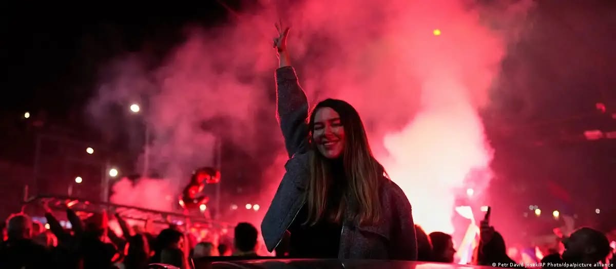 Como uma revolta de estudantes mudou a política na Sérvia