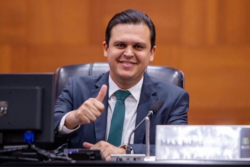 Thiago Silva parabeniza servidores públicos e reafirma compromisso com a valorização da categoria