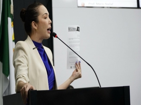 Maysa Leão solicita a disponibilização do cartão de estacionamento para pessoas com deficiência em Cuiabá