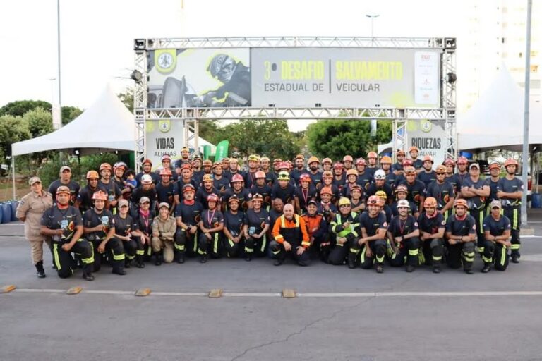 “RESCUE FEM”: Equipe feminina supera limites e se destaca no 3º Desafio de Salvamento Veicular do Corpo de Bombeiros